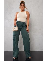 Buy Prettylittlething Trousers in Saudi, UAE, Kuwait and Qatar