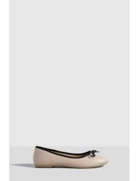 Buy Boohoo Flats in Saudi, UAE, Kuwait and Qatar | VogaCloset