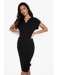 Buy Boohoo Wrap Dresses in Saudi, UAE, Kuwait and Qatar | VogaCloset