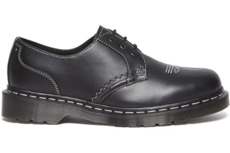 Shop 1461 Gothic Americana Brogues in Leather Online in Oman display picture 2