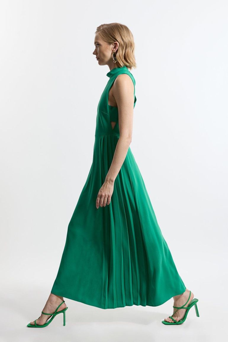 فستان ماكسي بشرائح بكسرات | ملابس | فساتين | Premium Dresses فستان ماكسي بشرائح بكسرات | ملابس | فساتين | Premium Dresses
