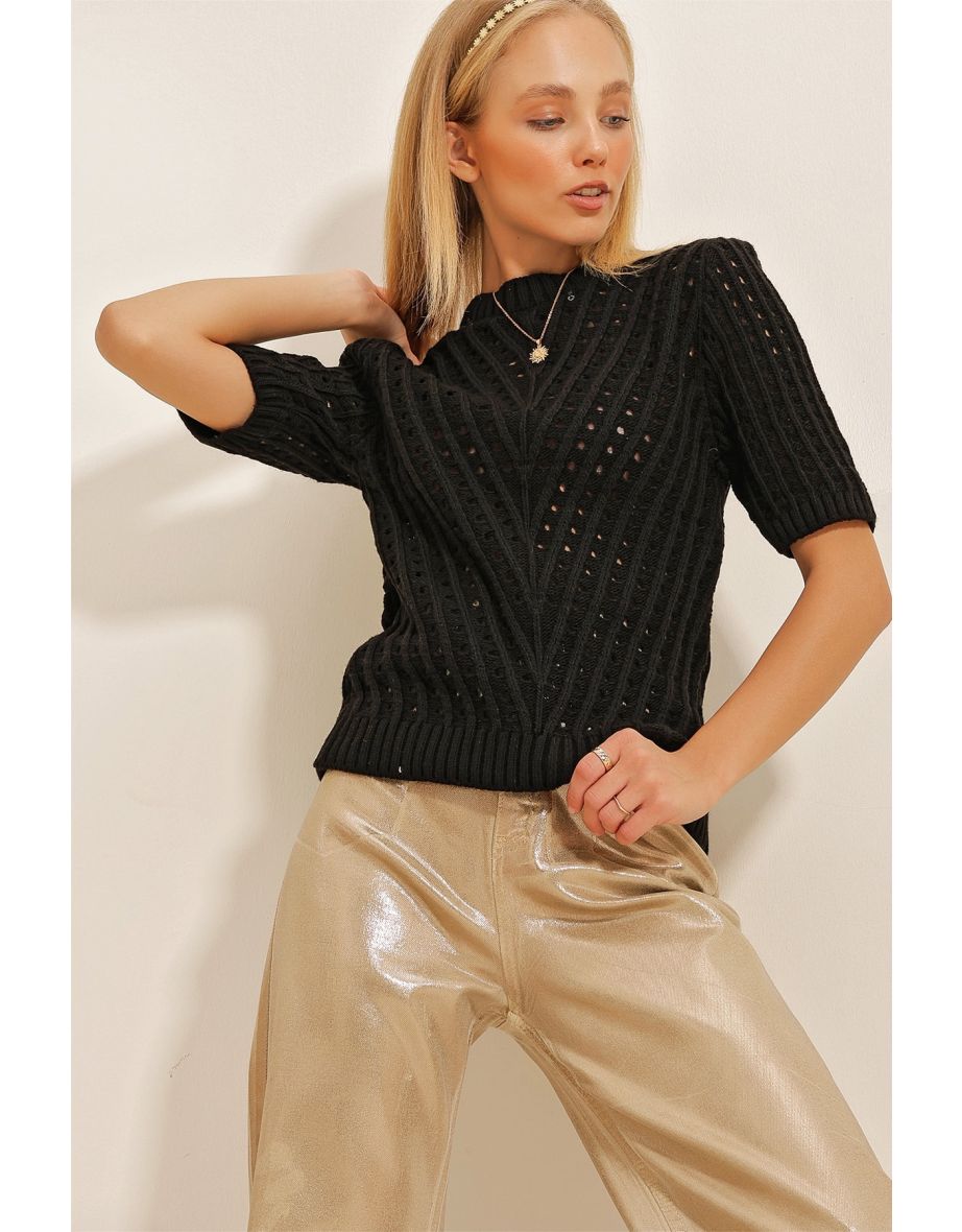 Shop Women s Black Crew Neck Hole Openwork Half Sleeve Knitwear Sweater Online in Bahrain VogaCloset