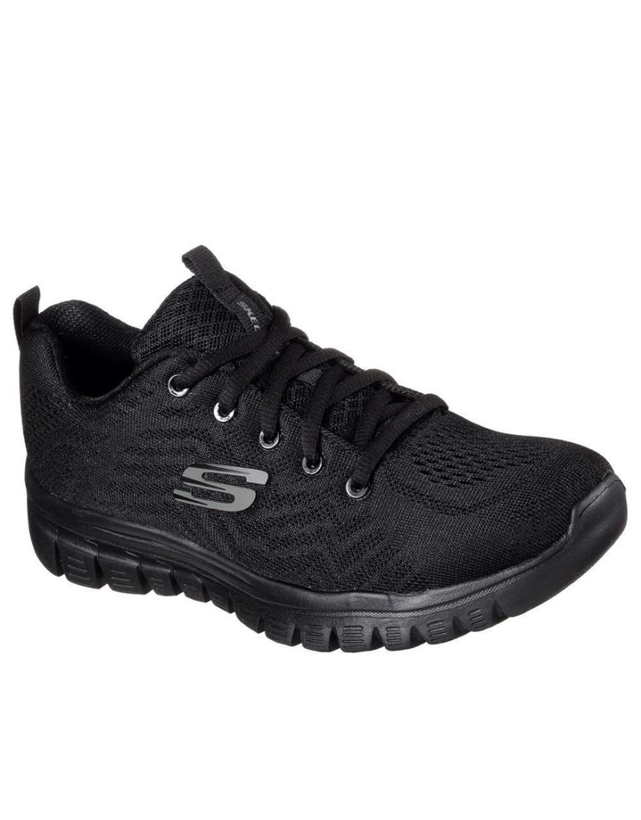 All black hotsell skechers trainers