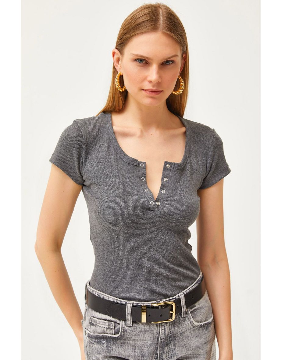 Women's Anthracite Snap Camisole Blouse