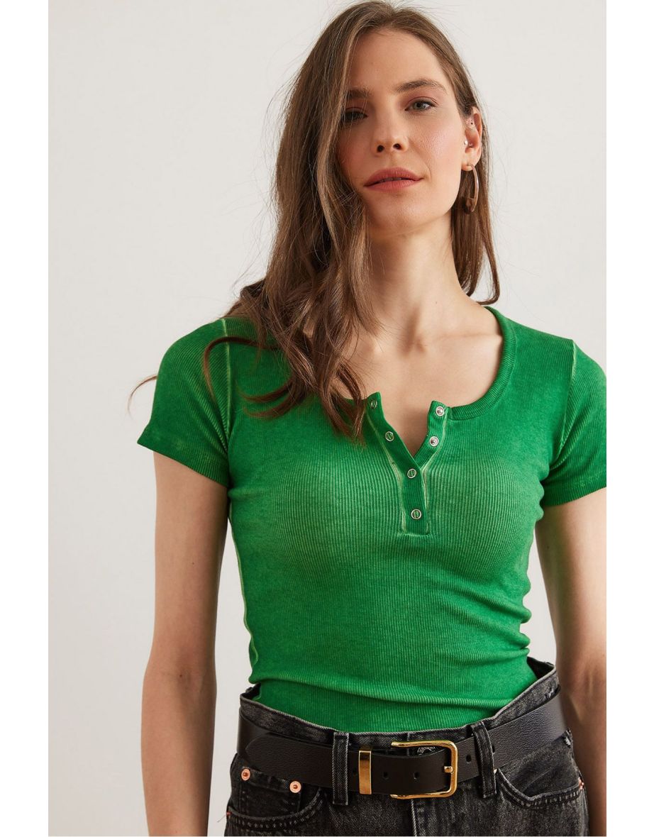 Women's Washed Green Snap Camisole Blouse