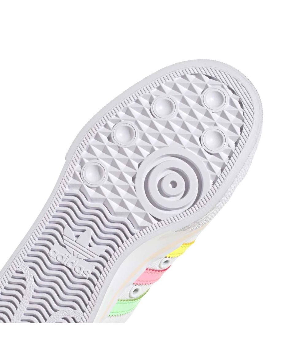 Girl's adidas Originals Junior Nizza Platform Trainers in White - 6