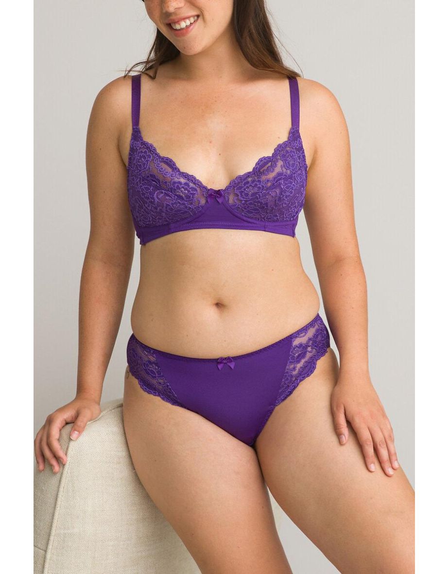 Non-Underwired Full Cup Bra in Lace