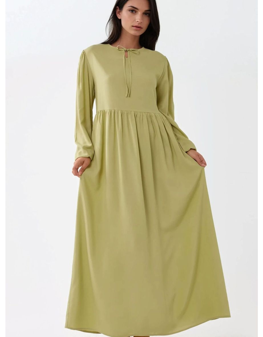 Maxi Dress with A-Form Fit and Crew Neck - 5