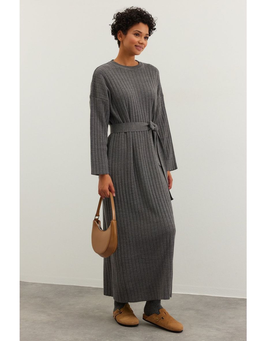 Long maxi jumper dress best sale