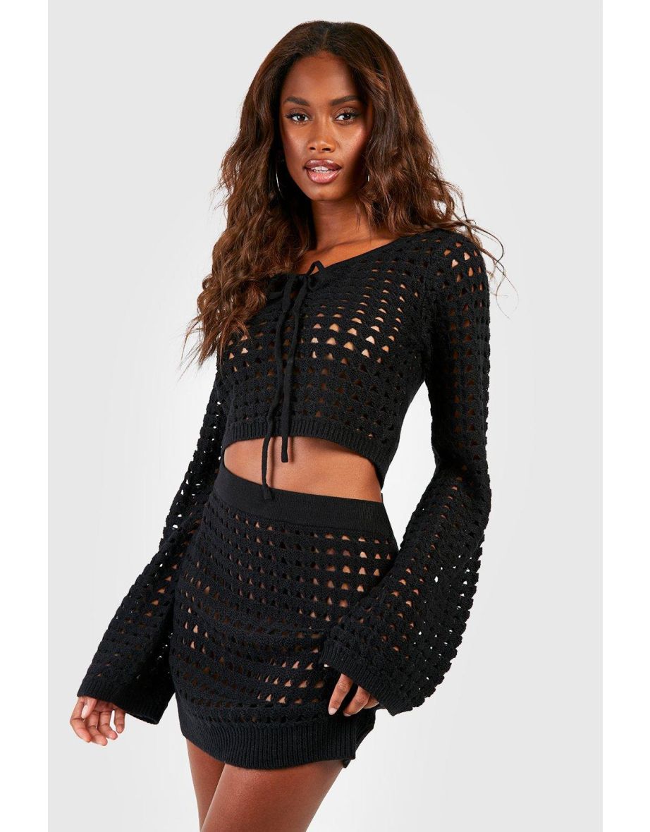 Crochet Lace Up Crop Top - black