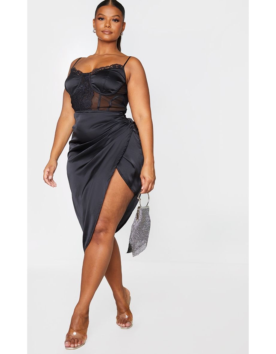 Plus Black Lace Insert Cup Detail Ruched Side Midi Dress