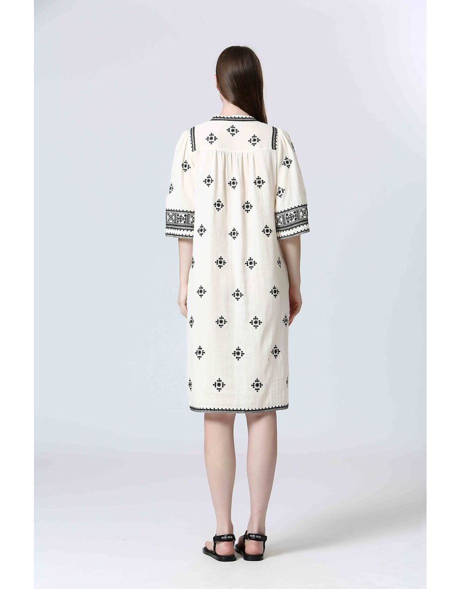 Mid-Length Dress in Tribal Print - 3