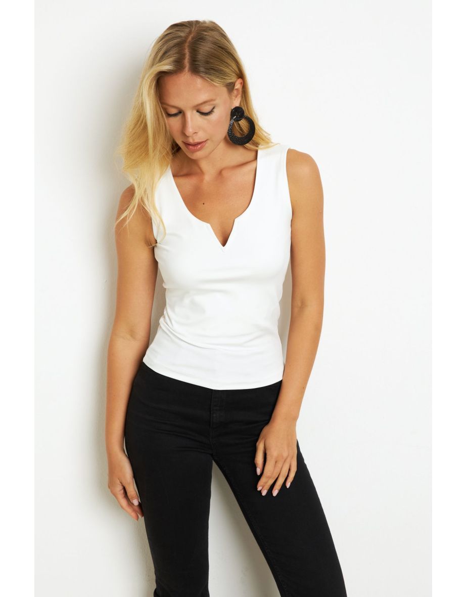 Women's White Sleeveless Blouse