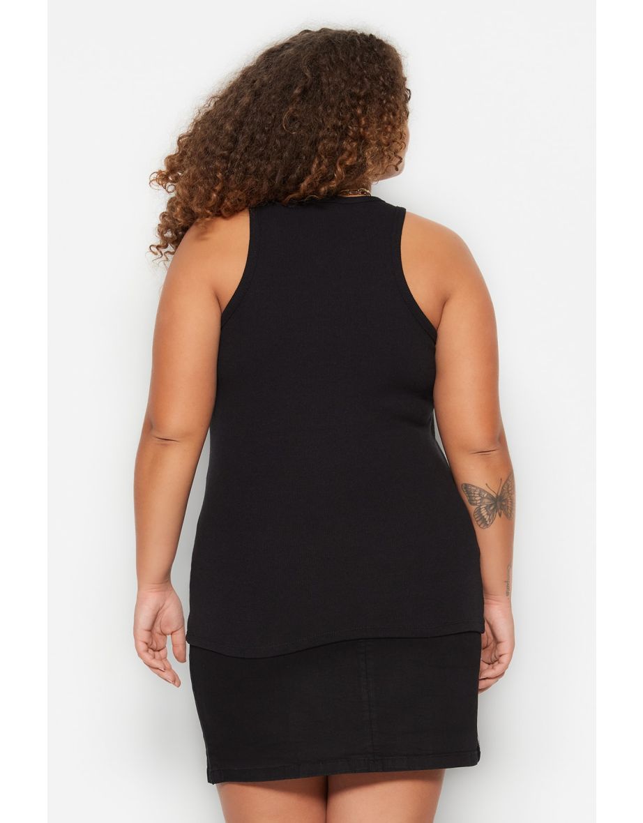 Plus Size Camisole - Black - Fitted - 7