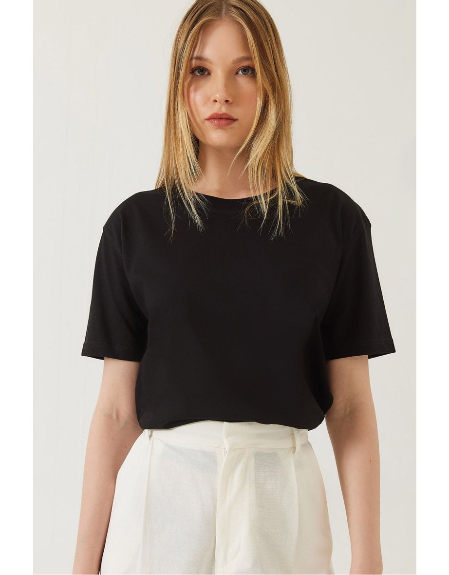 Women's Decorative Stitched Crew Neck T-shirt