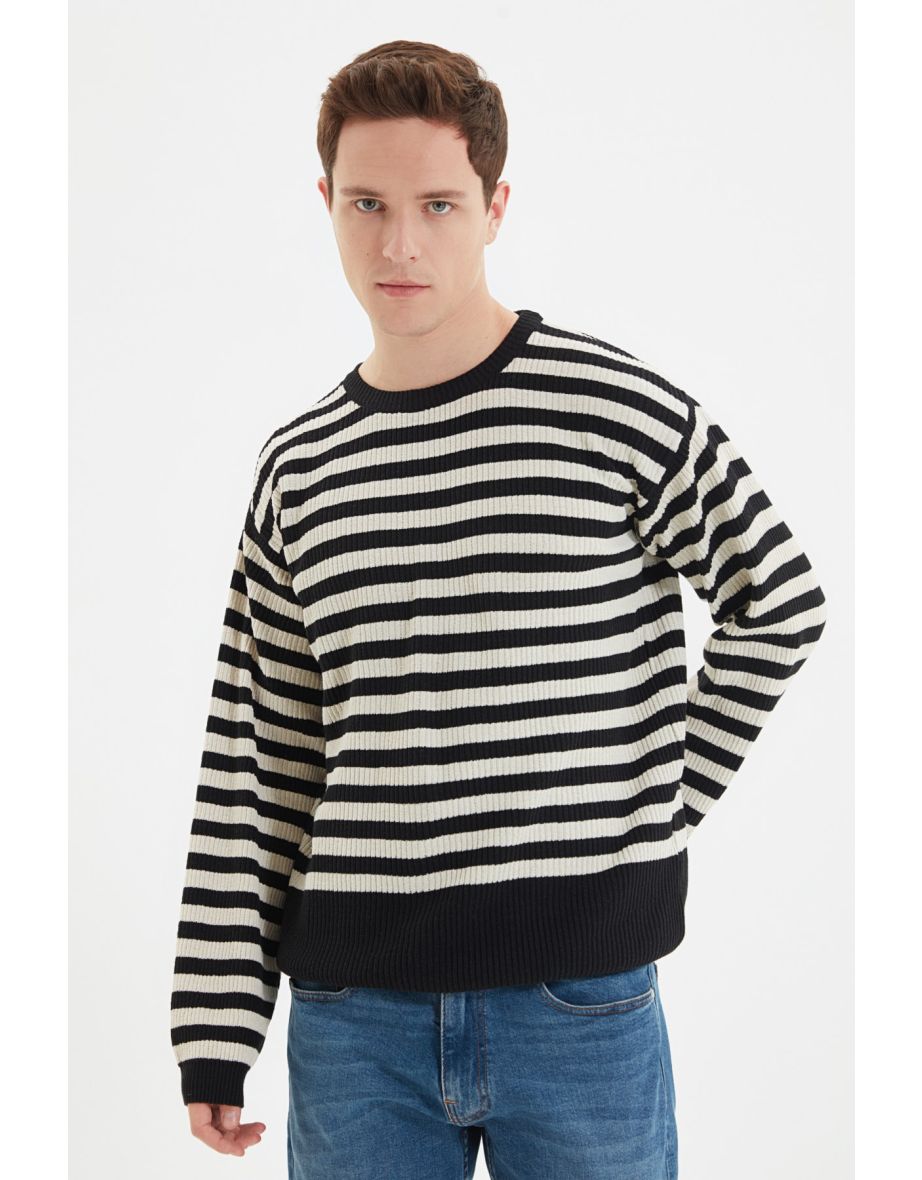 Sweater - Black - Oversize