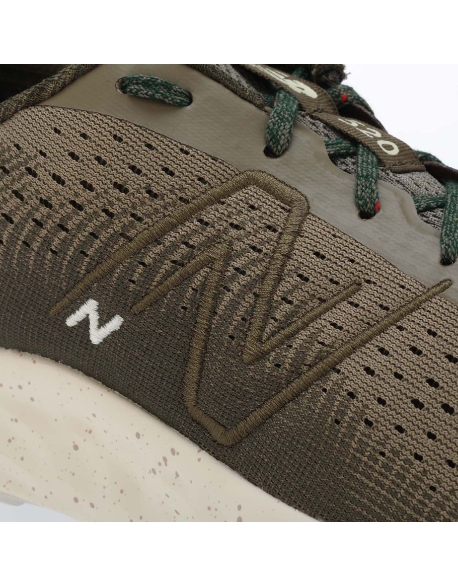 Men's New Balance 520v8 Running Shoes in Green - 4