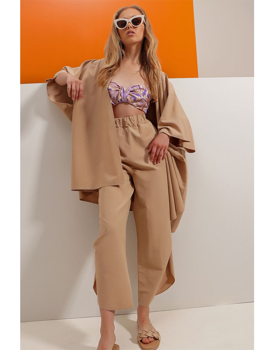 Women's Camel legs with a slit, Textured Trousers and a Jacket Double Suit