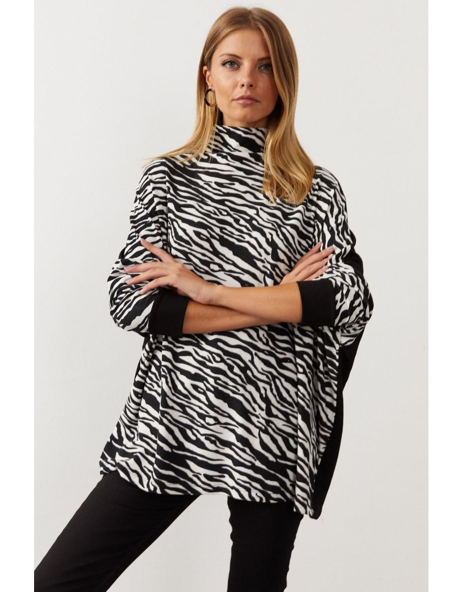 Women's Black and White Zebra Patterned Turtleneck Loose Blouse