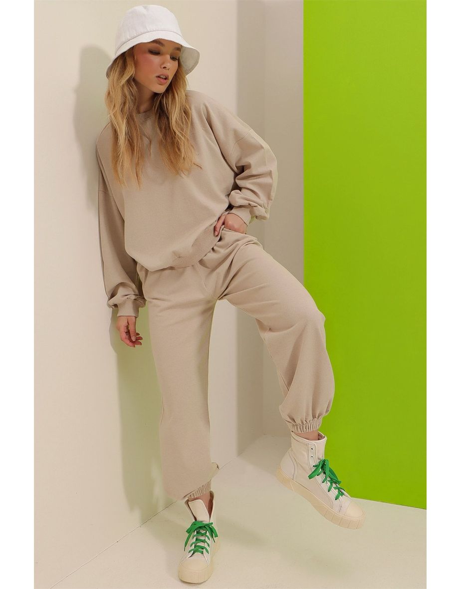 Women's Stone Crew Neck, Elastic Waist and Leg Two Thread Basic Tracksuit Set