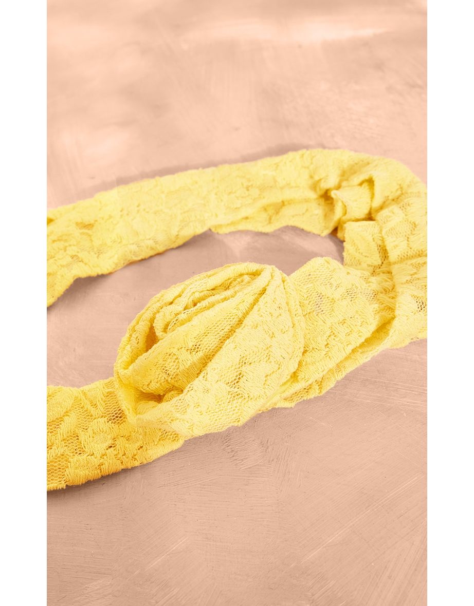 Lemon Lace Tie Corsage - 3