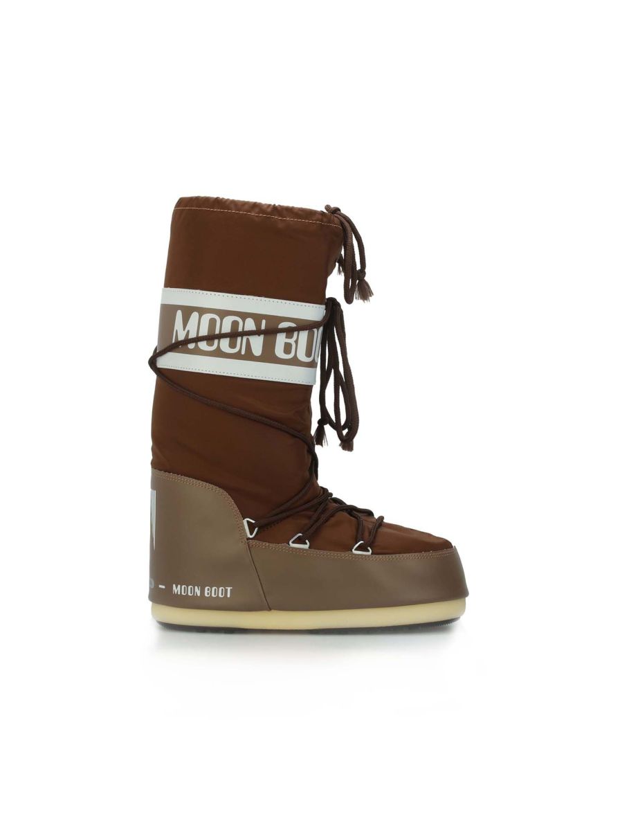 Tall top moon boots