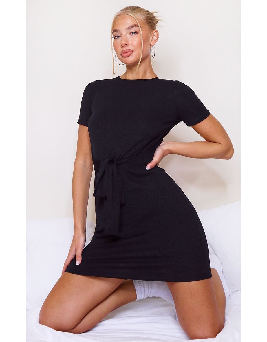 Buy Dresses Prettylittlething in Qatar VogaCloset