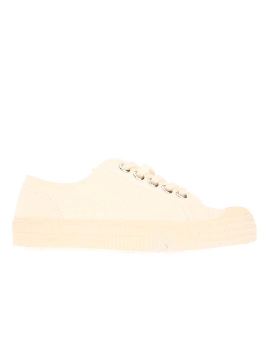 Shop Women s Novesta Star Master Classic Trainers in White Online in Bahrain VogaCloset