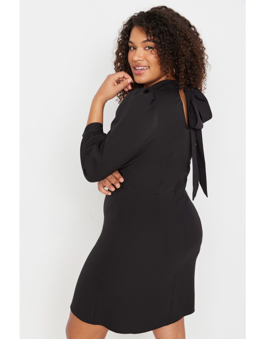 Curve clearance line dress