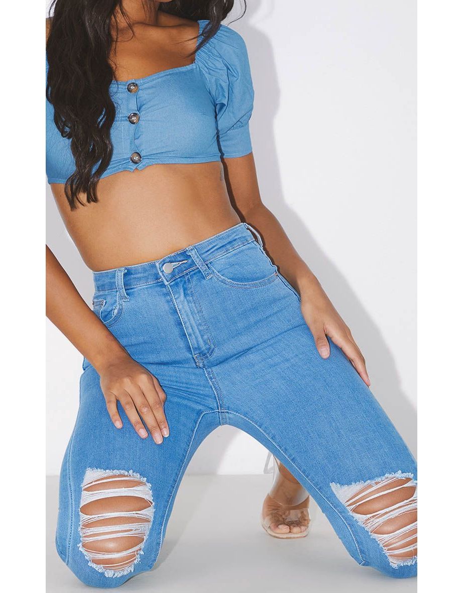 PRETTYLITTLETHING Light Wash Knee Rip Mom Jean - 4