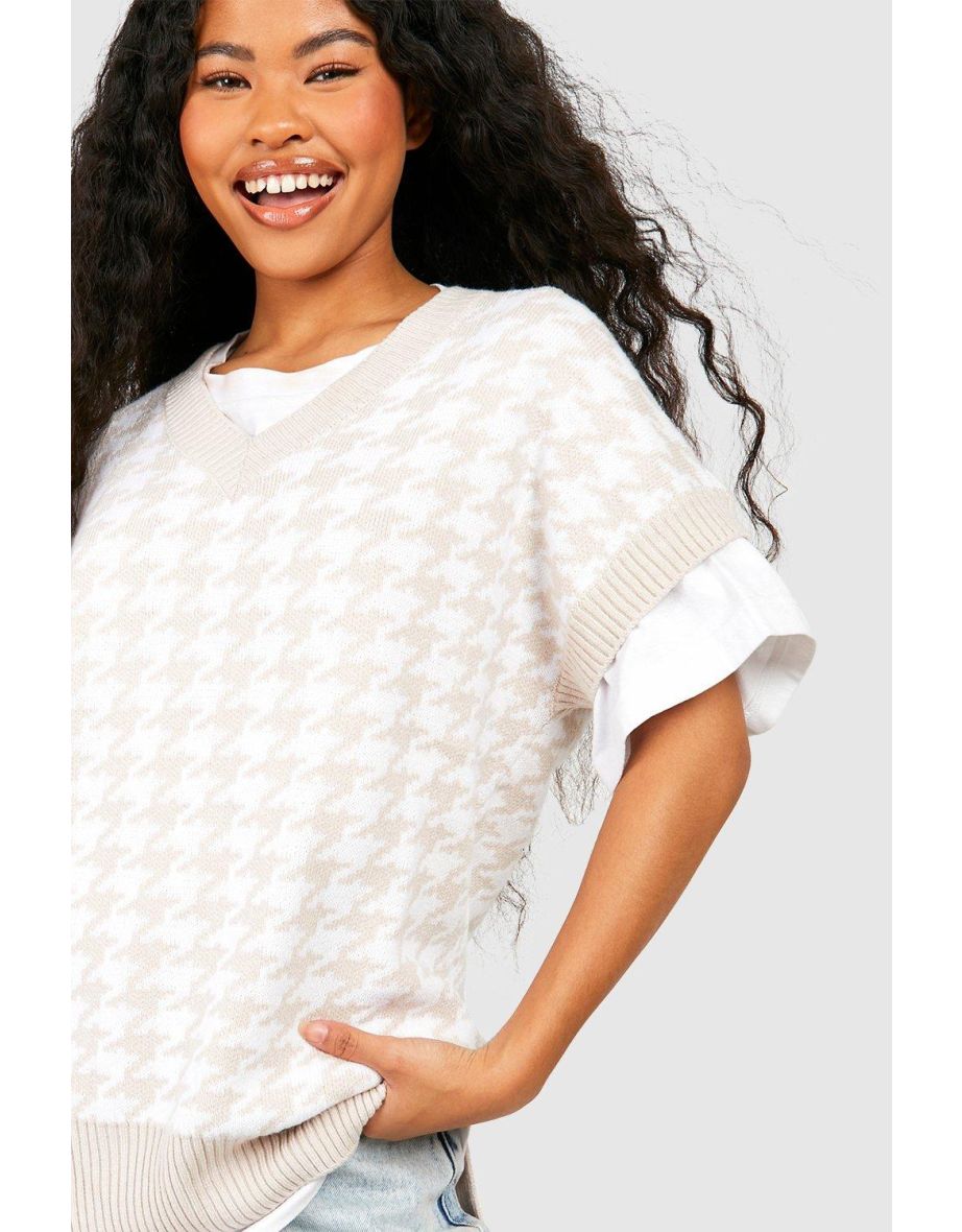 Petite V Neck Dogtooth Knitted Vest - cream - 3