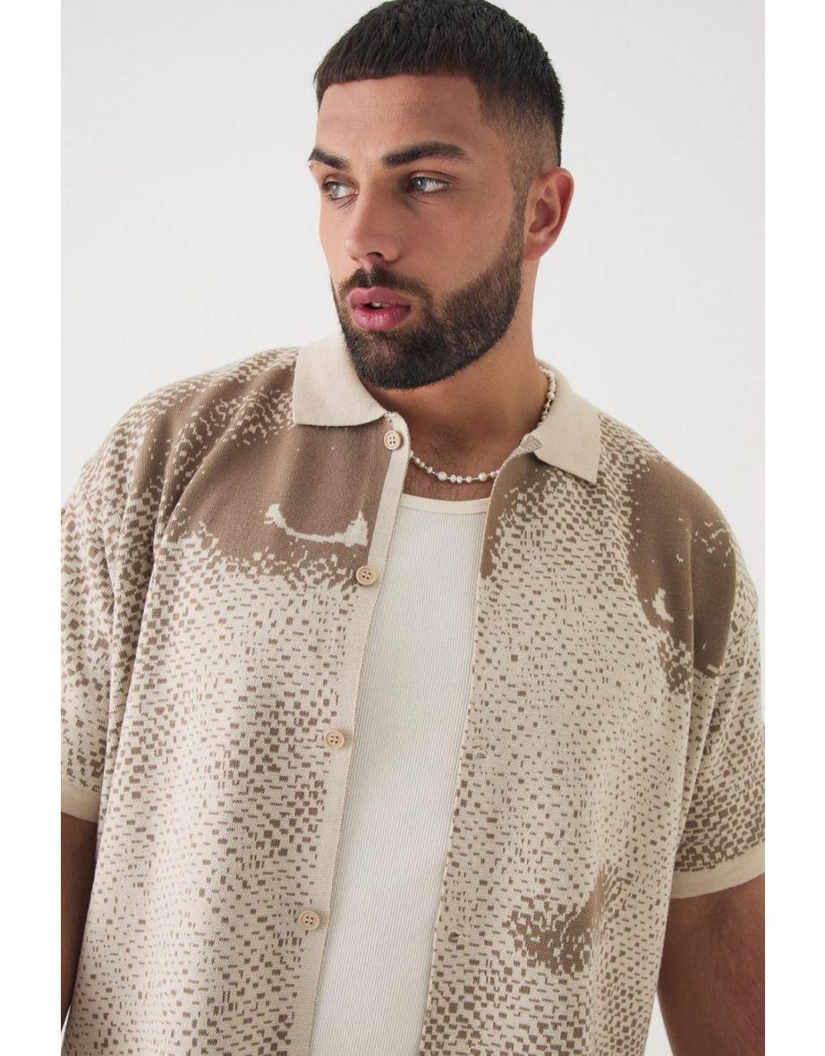 Plus Boxy Face Jacquard Knitted Shirt & Short Set - 2