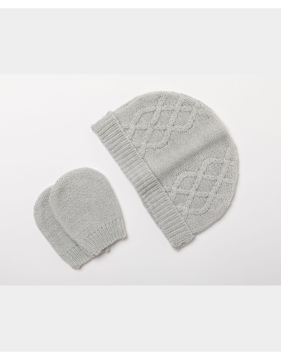 Baby Shower Gift Box - 4 Piece Set Clothes - Jumper Trousers Mitts Hat - 4