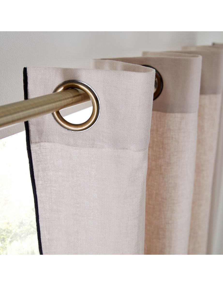 Lincot Metal Eyelet Curtain