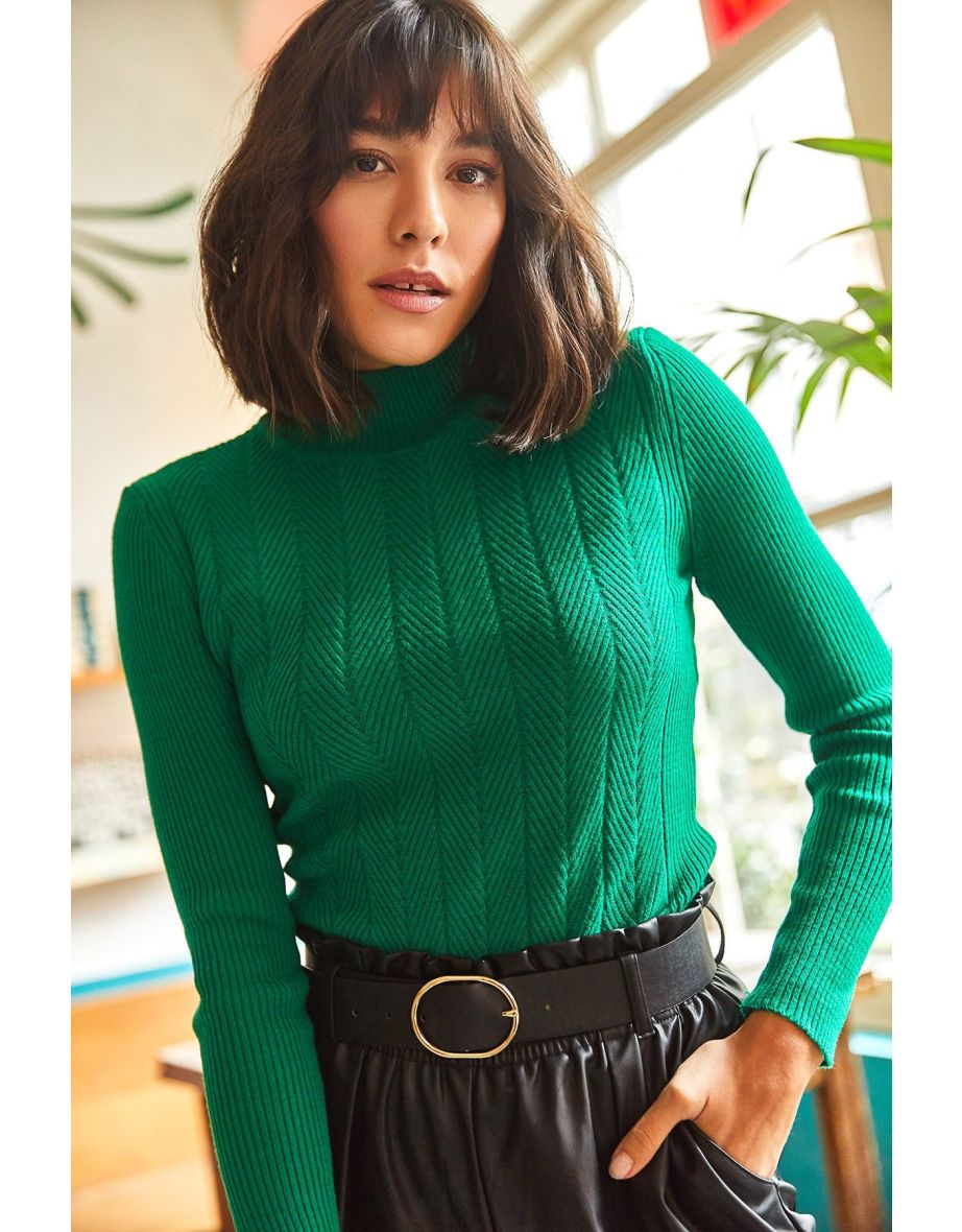 Emerald 2025 green knitwear