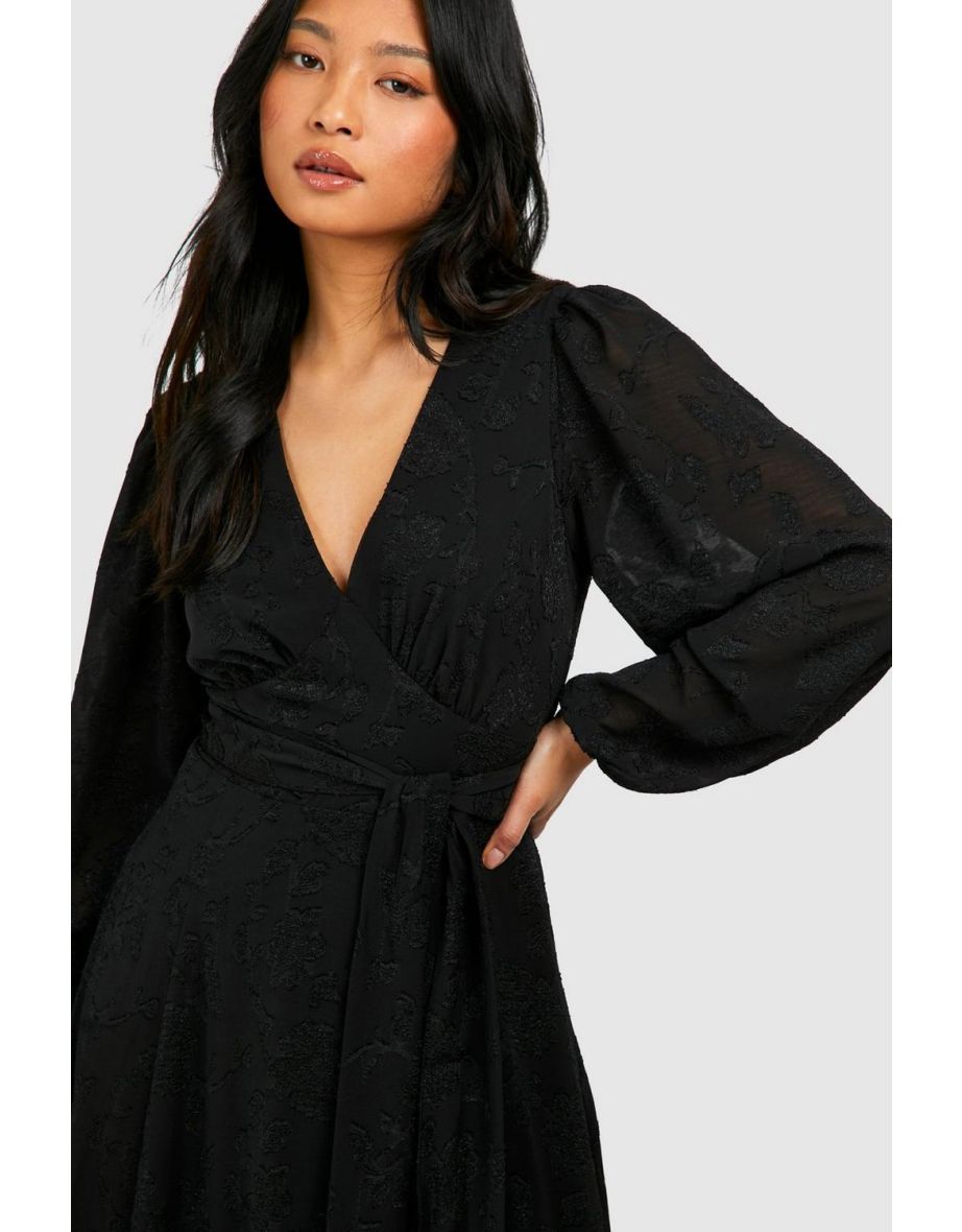 Boohoo Black A-Line Maxi Dress with Long Sleeves - 3