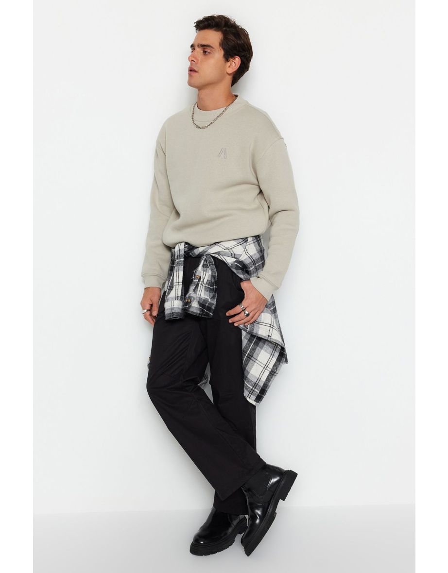 Stone Oversize/Wide Cut Half Turtleneck Letter Embroidered Sweatshirt