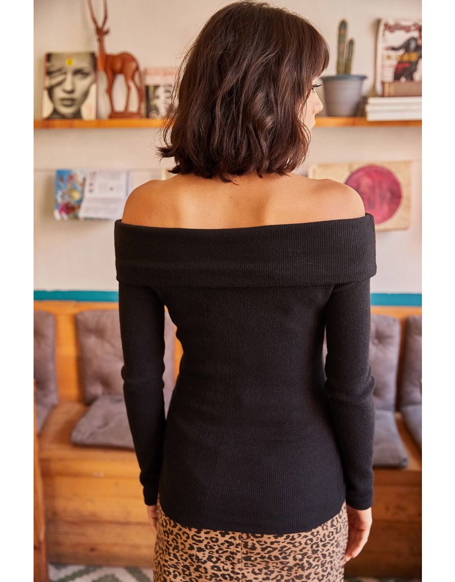 Sweater - Schwarz - Fitted - 3