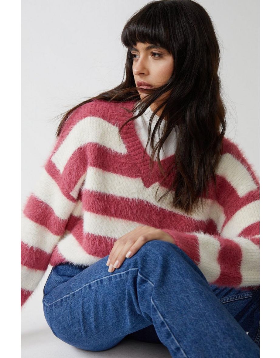 V neck fluffy on sale jumper