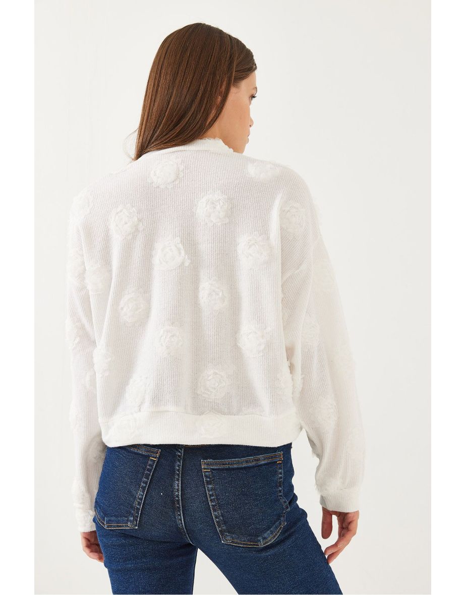 Women's Crew Neck Rose Detailed Blouse - 6