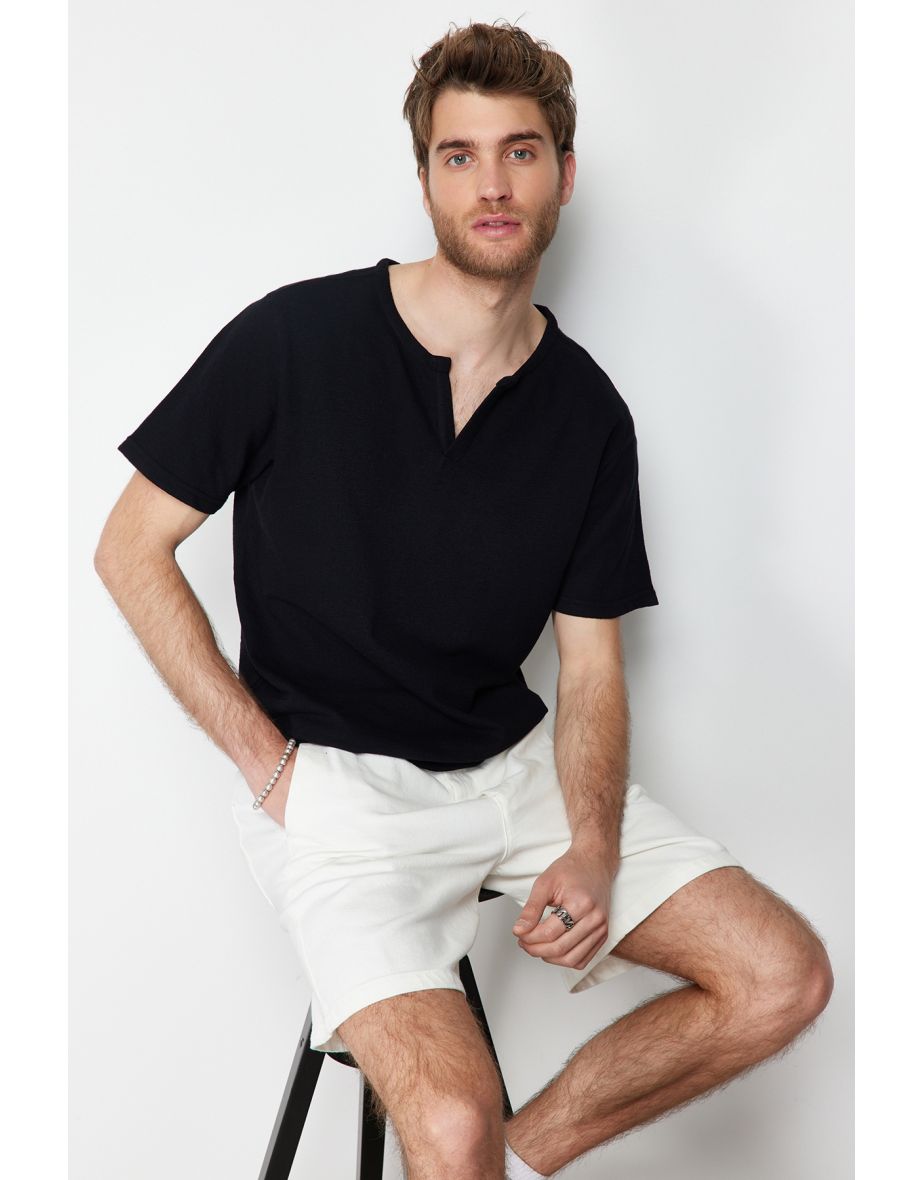 Men's Black Regular/Normal Cut Textured Apache Collar 100% Cotton T-Shirt
