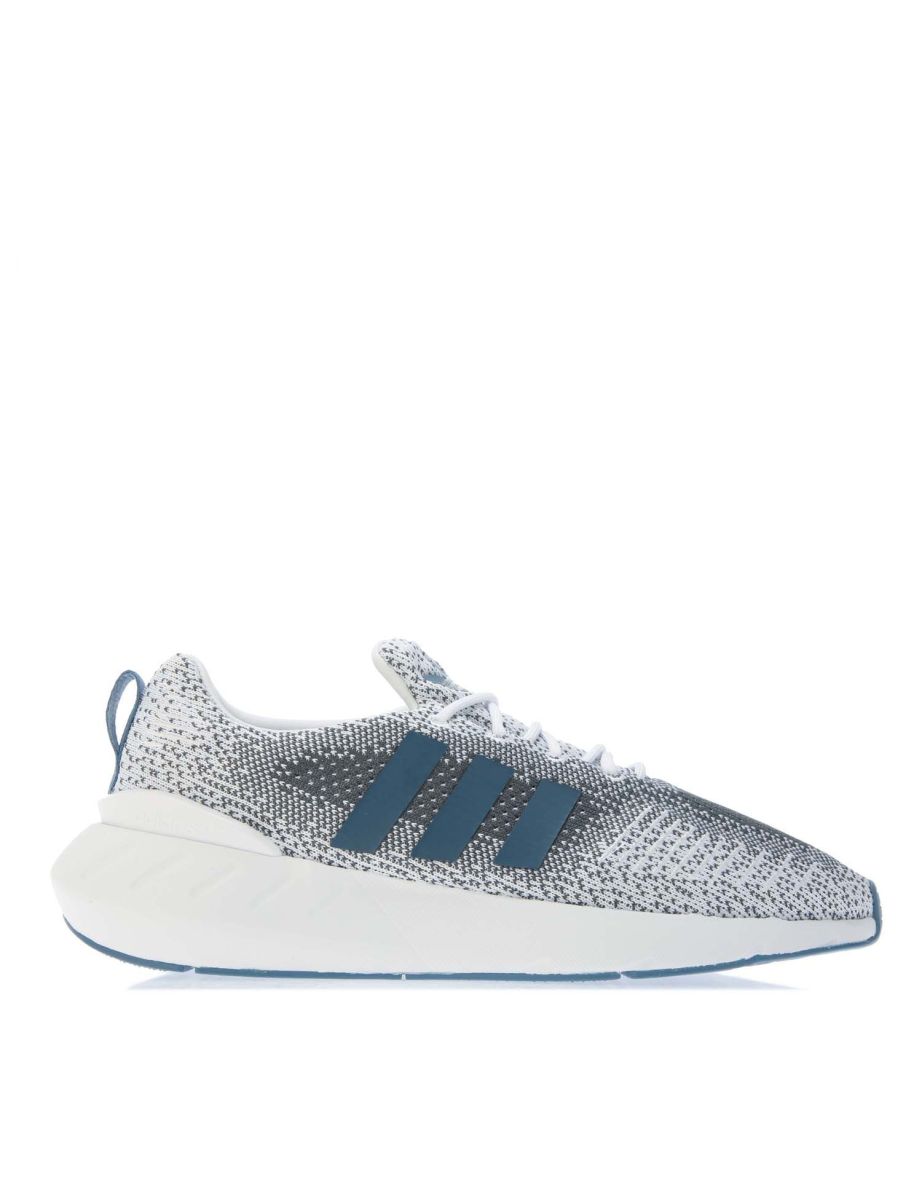 Shop Men s adidas Originals Swift Run 22 Trainers in White Online in Bahrain VogaCloset