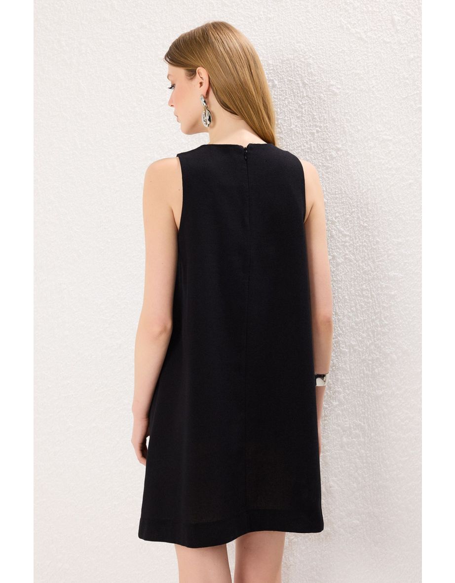 Black Plain Straight Cut Mini Woven Dress - 3
