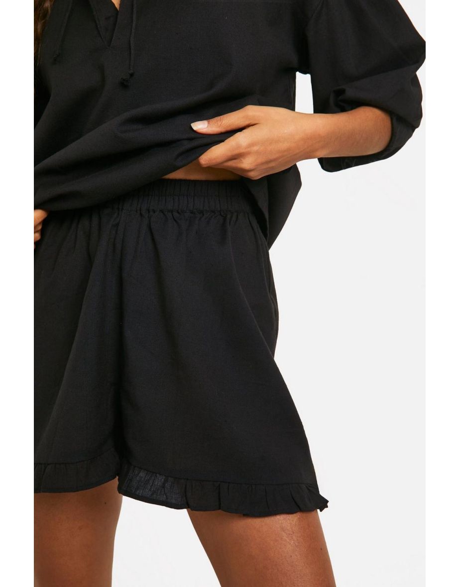 Frill Hem Detail Shorts - black - 3