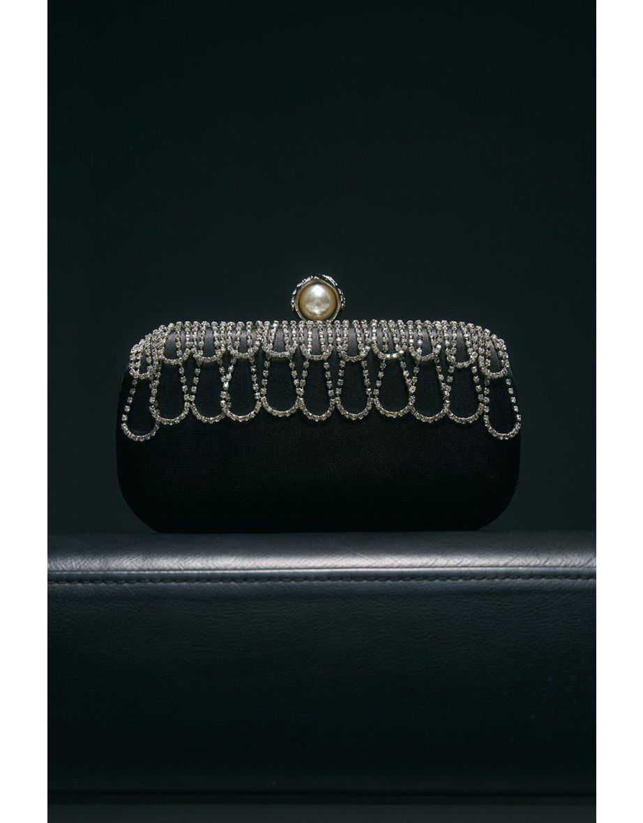 Scallop Detailed Embellished Clutch