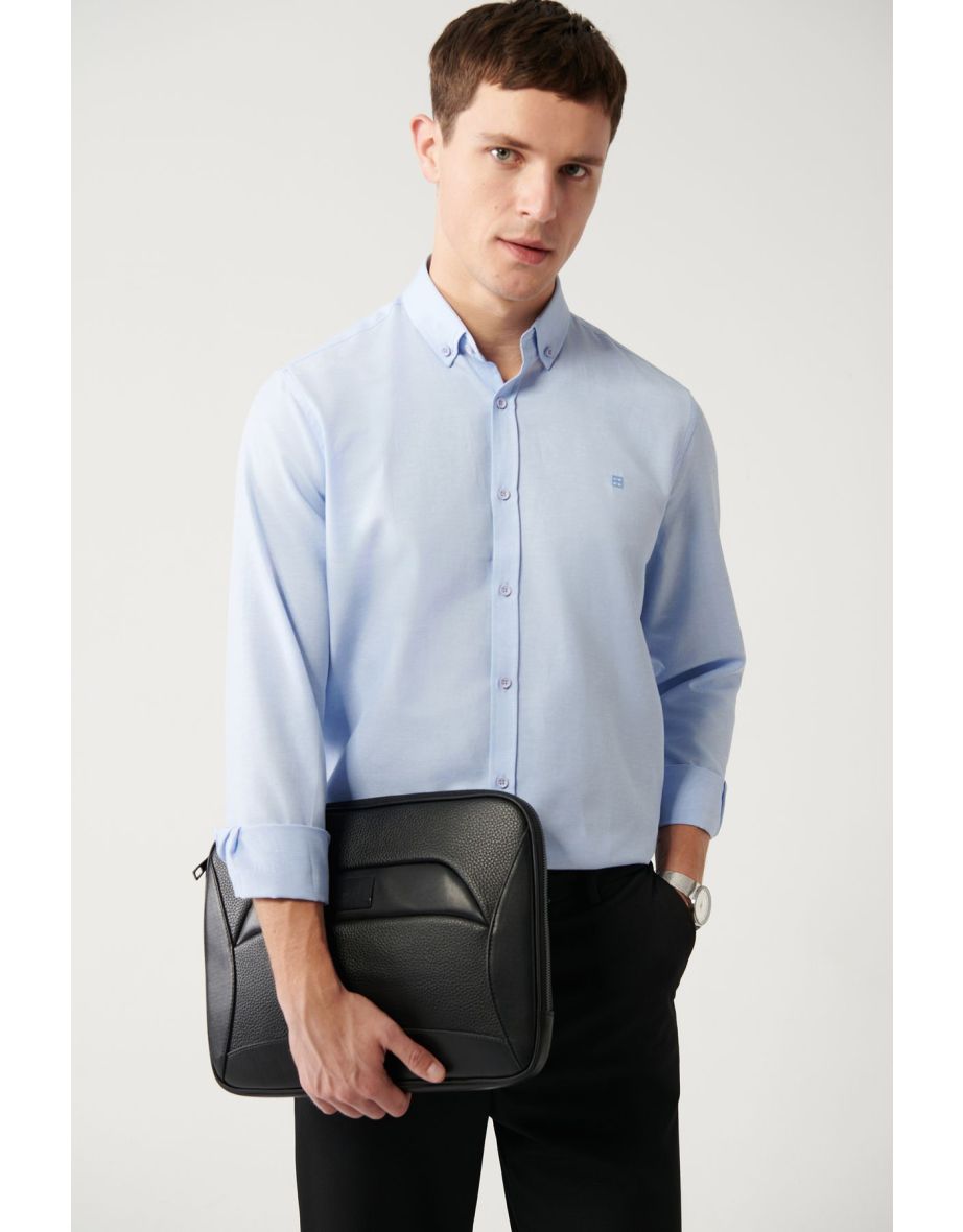 Men's Light Blue Button Collar Easy Ironable Oxford Cotton Regular Fit Shirt