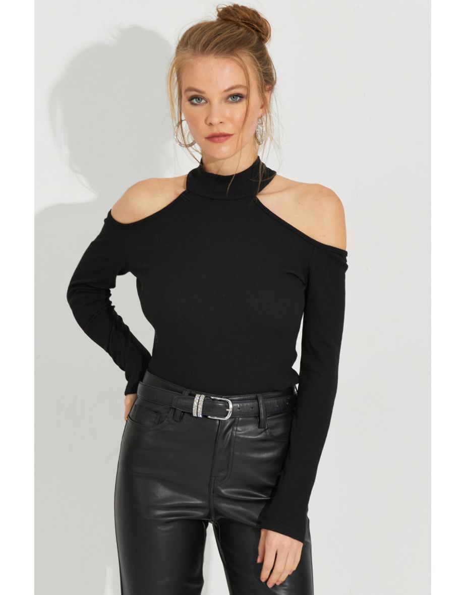 Women's Black Off-the-Shoulders Camisole Blouse