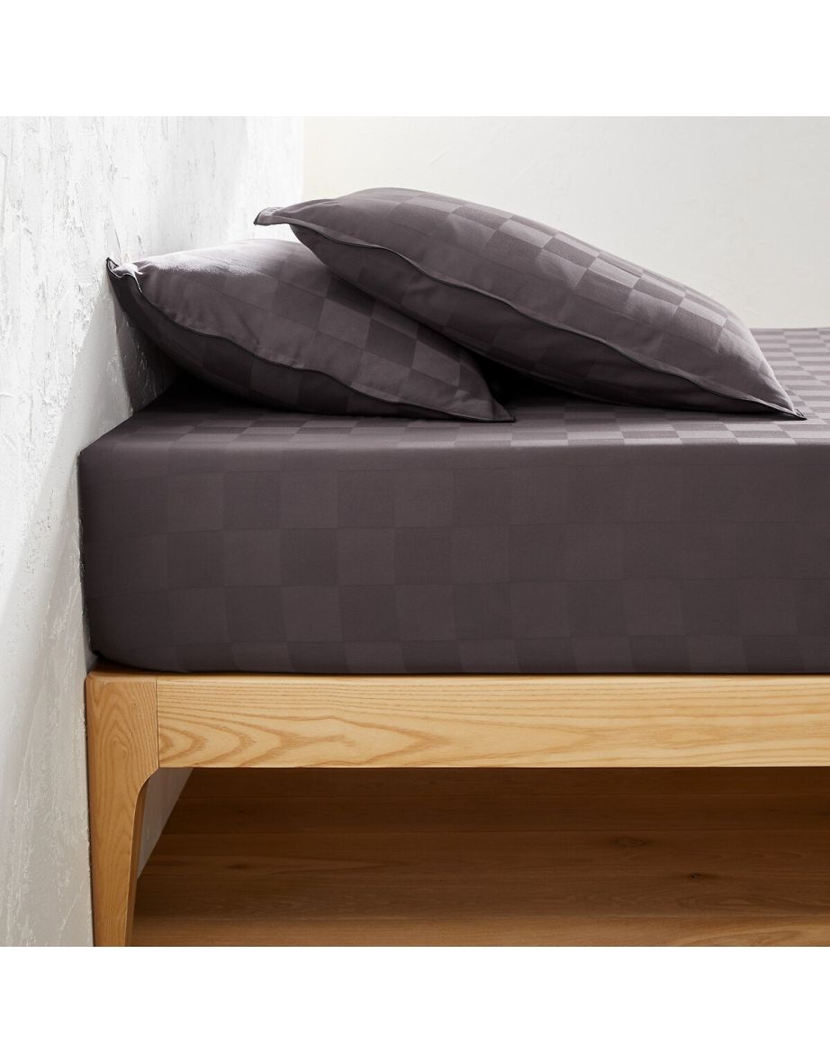 Victor Checkerboard 100% Washed Cotton Satin 300 Thread Count Fitted Sheet