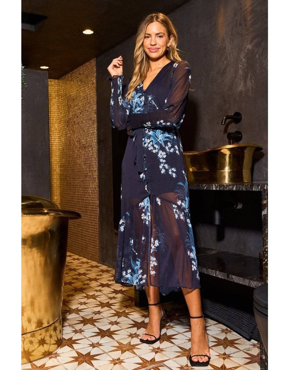 Yumi Urban Touch Navy Floral Print Long Sleeve Midaxi Dress