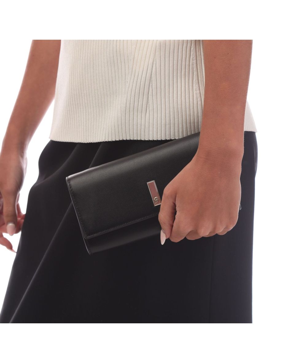 Women's Hugo Boss Ariell Clutch in Black